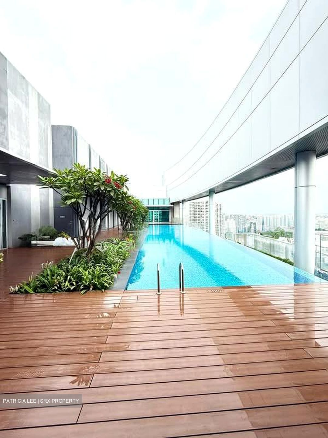 Arc 380 (D8), Office #596848201